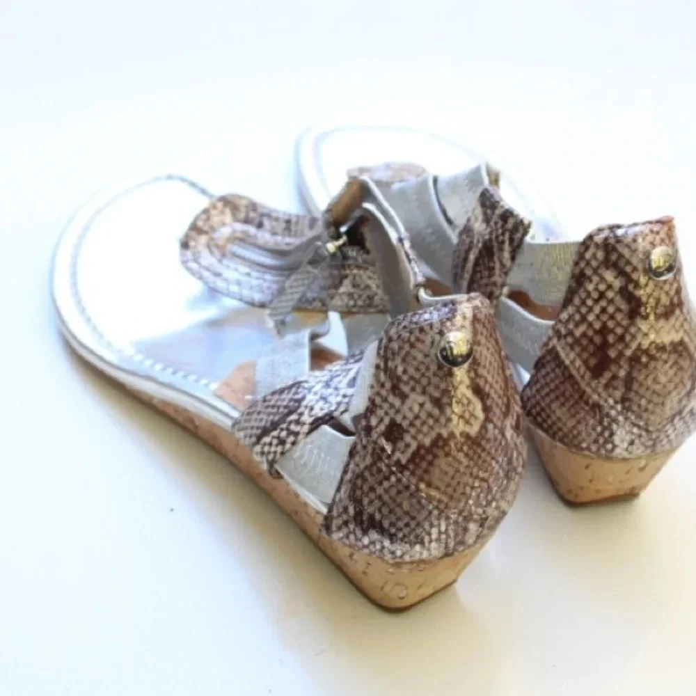 Donald J. Pliner wedges